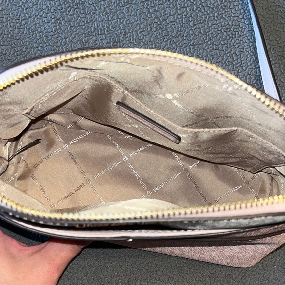 Michael Kors Blush and Beige Crossbody Bag - Picture 7 of 9